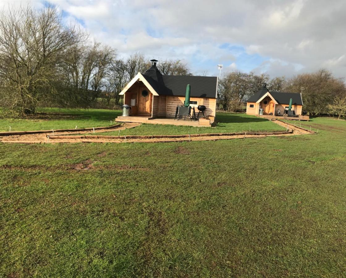 Elton Barn Fishery & Retreat Nottingham Exterior photo